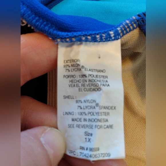 🔴 SALE Retro Halter Style Swimsuit in Blue and White Swirl Design - Picture 7 of 8